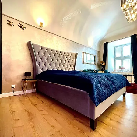 Apartment Vip Regia *